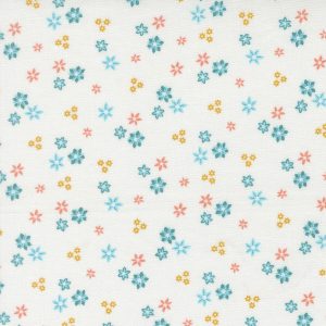 Honeyed Horizon Cloud Mini Floral Background